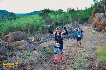 Fleur De Lys La Vuông Trail - Ảnh #2417425