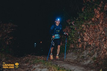 Fleur De Lys La Vuông Trail - Ảnh #2416901