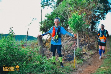 Fleur De Lys La Vuông Trail - Ảnh #2417523