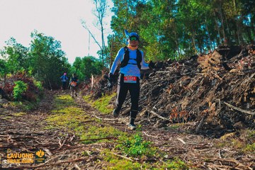 Fleur De Lys La Vuông Trail - Ảnh #2417841