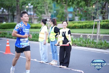 RUNNING DIAMOND CUP 2024 - Ảnh #2328238