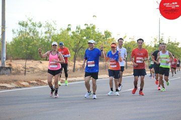 STOP AND RUN MARATHON 2024 - Ảnh #2088517