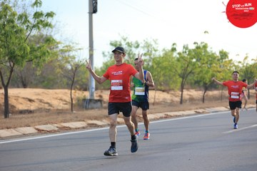 STOP AND RUN MARATHON 2024 - Ảnh #2088547