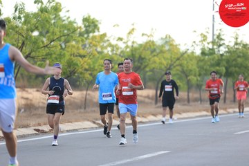 STOP AND RUN MARATHON 2024 - Ảnh #2088308