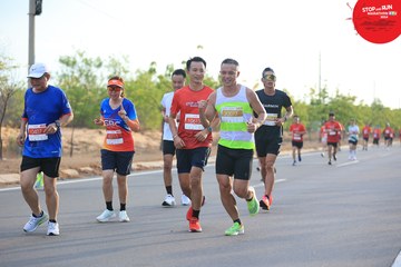 STOP AND RUN MARATHON 2024 - Ảnh #2088527