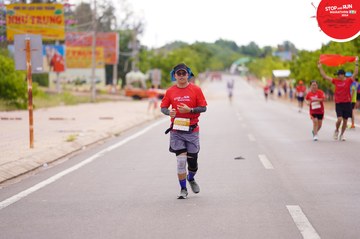 STOP AND RUN MARATHON 2024 - Ảnh #2089401