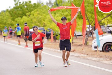 STOP AND RUN MARATHON 2024 - Ảnh #2089421