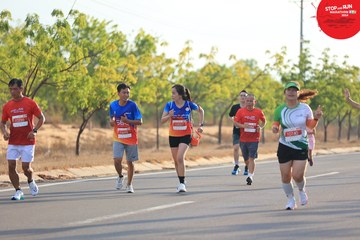 STOP AND RUN MARATHON 2024 - Ảnh #2089565