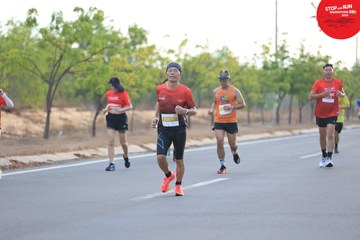 STOP AND RUN MARATHON 2024 - Ảnh #2088166