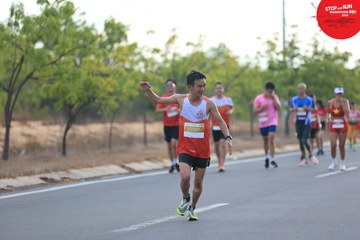 STOP AND RUN MARATHON 2024 - Ảnh #2088145