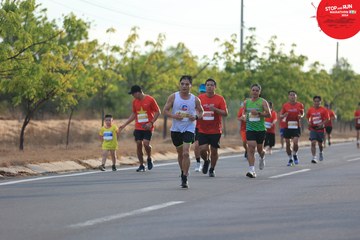 STOP AND RUN MARATHON 2024 - Ảnh #2088568