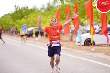 STOP AND RUN MARATHON 2024 - Ảnh #2089493