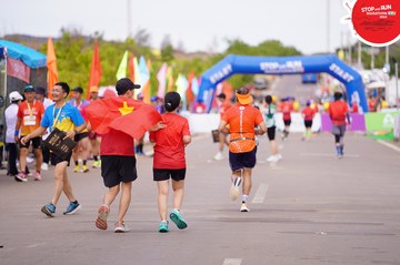 STOP AND RUN MARATHON 2024 - Ảnh #2089519