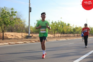 STOP AND RUN MARATHON 2024 - Ảnh #2089317