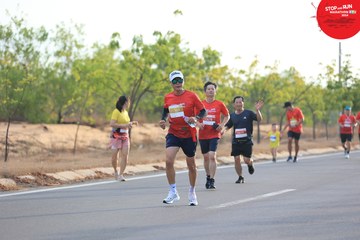 STOP AND RUN MARATHON 2024 - Ảnh #2088561