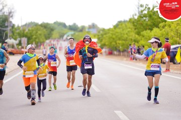 STOP AND RUN MARATHON 2024 - Ảnh #2088889