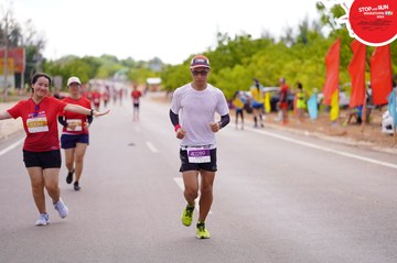 STOP AND RUN MARATHON 2024 - Ảnh #2088526