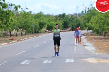 STOP AND RUN MARATHON 2024 - Ảnh #2089399