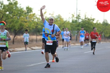 STOP AND RUN MARATHON 2024 - Ảnh #2088290