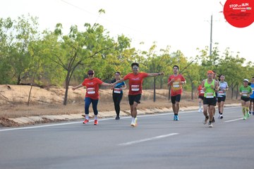 STOP AND RUN MARATHON 2024 - Ảnh #2088456