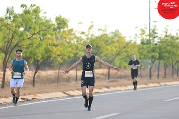 STOP AND RUN MARATHON 2024 - Ảnh #2088730