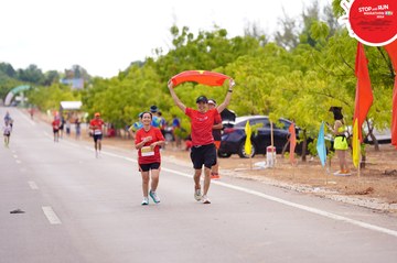 STOP AND RUN MARATHON 2024 - Ảnh #2089437