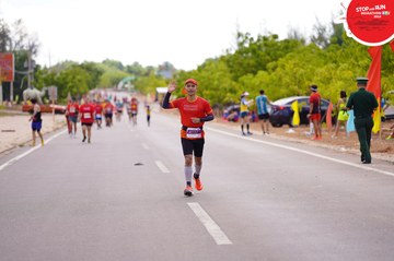 STOP AND RUN MARATHON 2024 - Ảnh #2088571