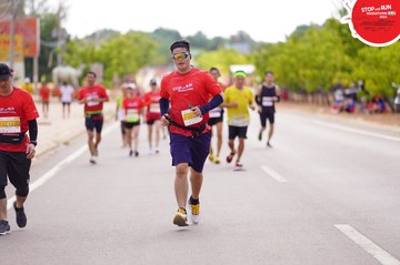 STOP AND RUN MARATHON 2024 - Ảnh #2088041