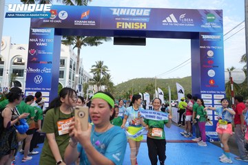 UNIQUE NHA TRANG H MARATHON 2024 - Ảnh #2231159
