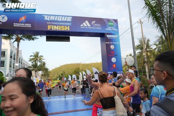 UNIQUE NHA TRANG H MARATHON 2024 - Ảnh #2229856