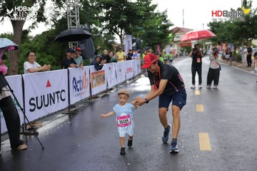 Photo HDBank Green Marathon 2025 - 0f06aec4725a6761f0f247e5d31e1e2e.jpg