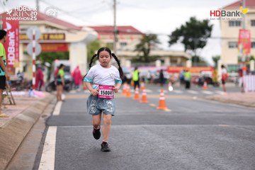 Photo HDBank Green Marathon 2025 - 194a8d258c1d84407dcdd4e7b1d2121d.jpg