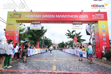 Photo HDBank Green Marathon 2025 - 244f90818294c85e26654f2f4e9a25f4.jpg