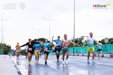 Photo HDBank Green Marathon 2025 - 26cfbbd0665d057fe2a9b8a07b03113c.jpg