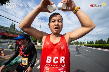 Photo HDBank Green Marathon 2025 - 3a6b5eb2d5b6b5ad0eaa7c693c58aaf7.jpg