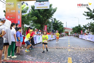 Photo HDBank Green Marathon 2025 - 41daccb4455b4c1b1c6ee5c9b57ef71e.jpg