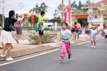 Photo HDBank Green Marathon 2025 - 72bbe9c336b26fde24e9dee7942fcfd9.jpg