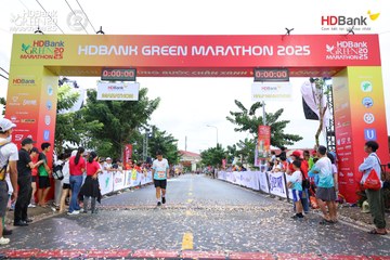 Photo HDBank Green Marathon 2025 - 868d5c94970f3a8e771c17df4b7b55b2.jpg