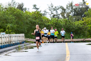Photo HDBank Green Marathon 2025 - 88c66b97db31fd9b1dd5128b693da761.jpg