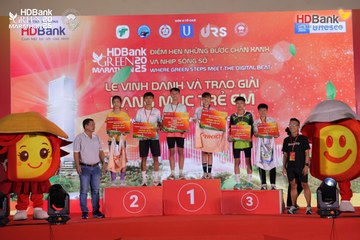 Photo HDBank Green Marathon 2025 - 891bb137d3ad44518adf16389cf7be6b.jpg