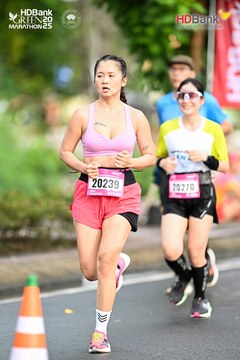 Photo HDBank Green Marathon 2025 - 8ee79f32e776d24c5099d6e51b957f7b.jpg