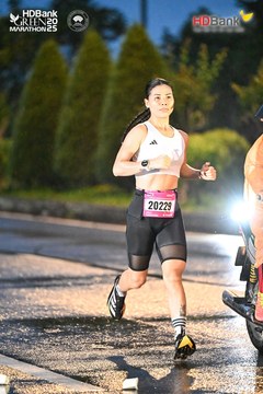 Photo HDBank Green Marathon 2025 - 92f996905c46f44b8d44d51475a5b8e3.jpg