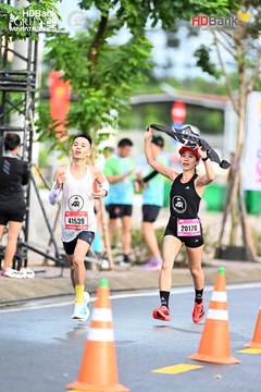 Ảnh sự kiện HDBank Green Marathon 2025 - 93b7be2fe0f14b63c891bcda18adc912.jpg