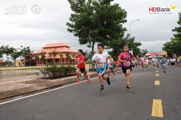 Ảnh sự kiện HDBank Green Marathon 2025 - 99f182182ef85c39c1b3a00936968df7.jpg