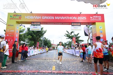 Photo HDBank Green Marathon 2025 - adf096b34dc78f20534bc614368e5e0a.jpg