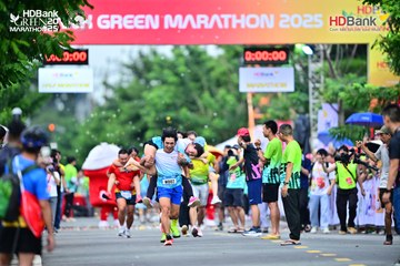 Photo HDBank Green Marathon 2025 - bd7533c14586f46f6d511e0e4cfd255e.jpg