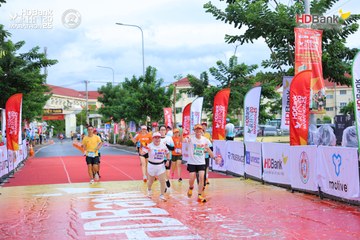 Photo HDBank Green Marathon 2025 - c0cc0aab5b4aa5f831e863a47ac0a28f.jpg