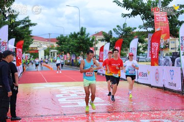 Photo HDBank Green Marathon 2025 - dcd2d43de39839cfa8424d1e695cee2a.jpg