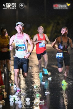 Photo HDBank Green Marathon 2025 - dfec07593f36f2770419ecc87a929e56.jpg