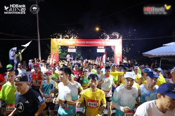 Photo HDBank Green Marathon 2025 - eb04174c75c574145d4cf45d3a4cbd94.jpg